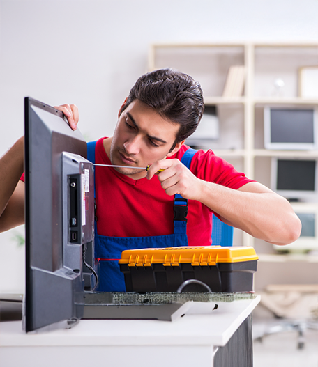 حل مشكلة شاشة Sharp لا تعمل نهائيًا – صيانة شاشات Sharp